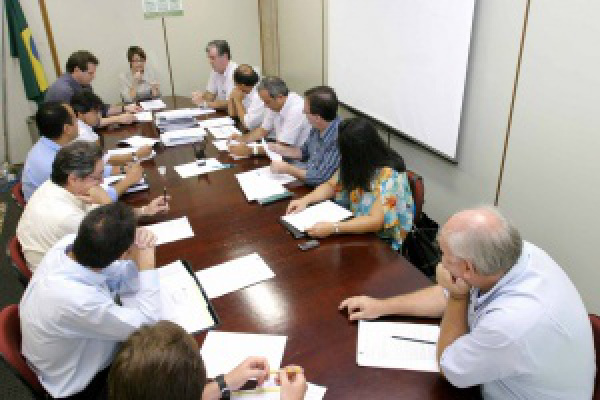 Conselho analisa 230 projetos para 22 municípios Conselho analisa 230 projetos para 22 municípios