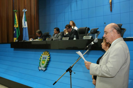 Projeto de lei prevê isenção de ICMS a alimentos dietéticos Deputado Laerte Tetila quer facilitar o acesso a produtos que podem garantir melhor qualidade de vida