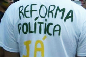 OAB/MS faz esforço para coleta de assinaturas pela Reforma Política Democrática
