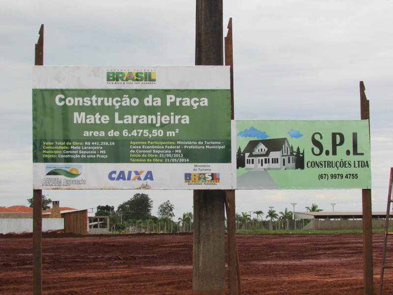 Iniciam as obras de construção da Praça Mate Laranjeira em Coronel Sapucaia