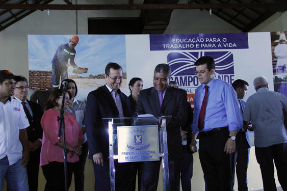Programa de qualificação profissional vai ofertar 300 vagas em cursos