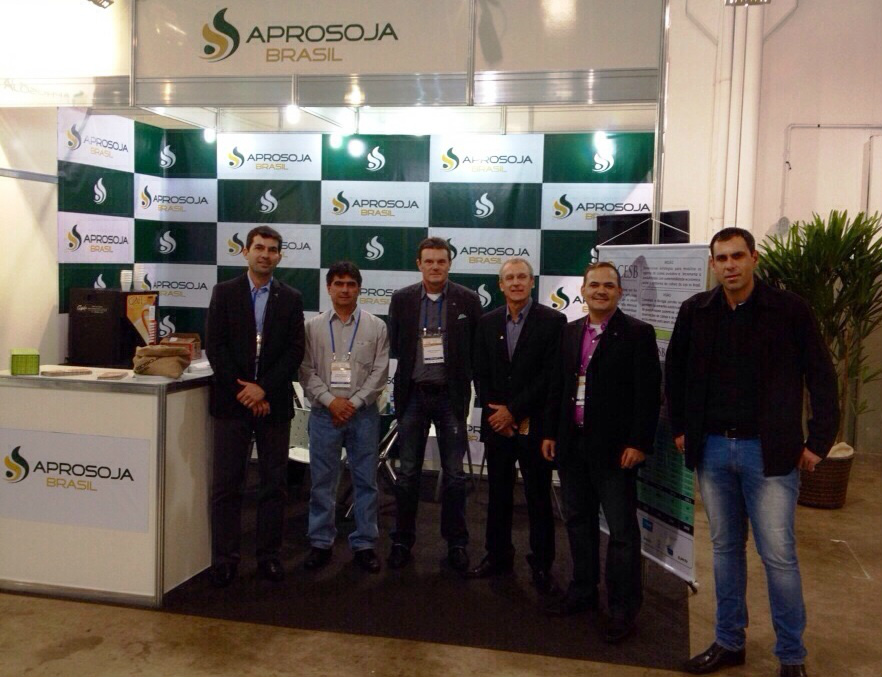 Christiano Bortolotto no stand da Aprosoja Brasil no VII CBSOJA / Foto: Assessoria