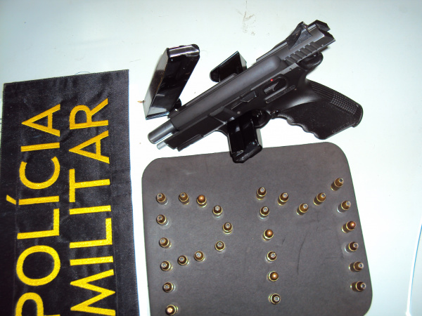 PM prende homem com arma ilegal em Paranhos