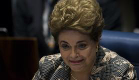 Dilma Rousseff disse, no Senado, que jamais renunciaria “porque tenho compromisso inarredável com o Estado de Direito”  Marcelo Camargo/Agência Brasil