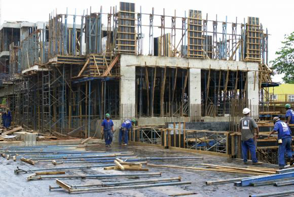 Custo da construção sobe em fevereiro