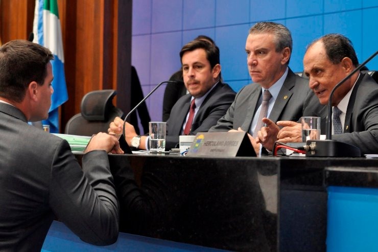 Inclusão de educação financeira em escolas estaduais é aprovada