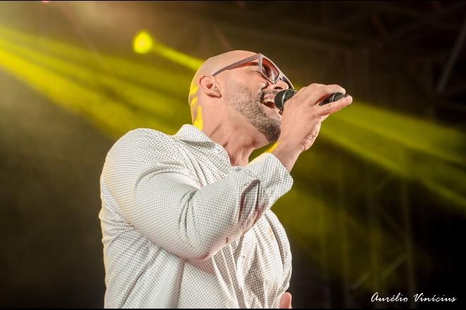 Em Campo Grande, o músico Gideão Dias se apresenta nesta sexta-feira, pelo projeto Sesc em Casa - Foto: Aurélio Vinícius