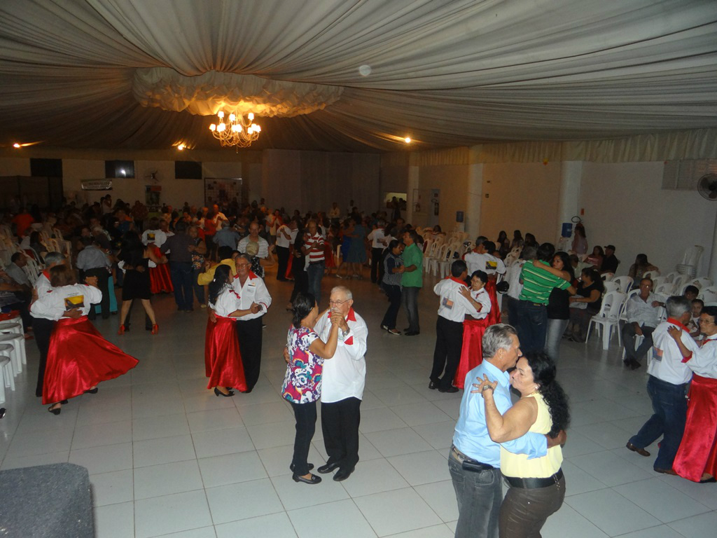 A festa aconteceu na tarde de domingo (8), no Centro de Eventos da Prefeitura de Amambai.