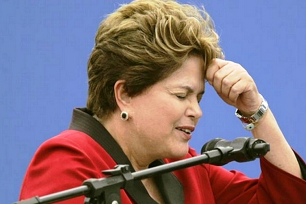 Partidos que apoiam Dilma não vão suar para dar votos a ela, diz Aécio Partidos que apoiam Dilma não vão suar para dar votos a ela, diz Aécio