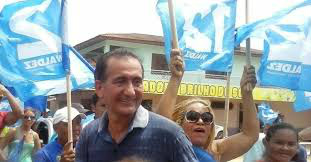 Candidato ao governo pelo PDT lidera apuração no Amapá Candidato ao governo pelo PDT lidera apuração no Amapá