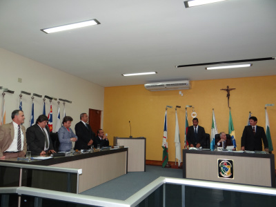 Requerimentos provocam debates acirrados na Câmara de Amambai Foi preciso o voto minerva do presidente, vereador Roberto Dias (PSDB), para garantir vitória da situaçãoFoto: Moreira Produções