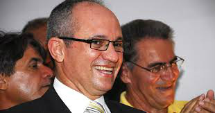 Paulo Hartung lidera votação para o governo do Espírito Santo Paulo Hartung lidera votação para o governo do Espírito Santo