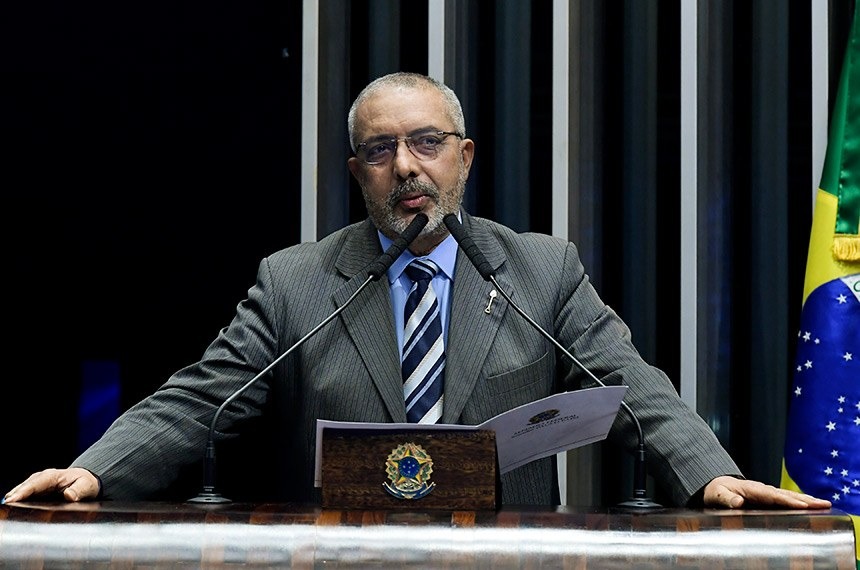 Paim defende isenção de impostos para produtos feitos com material reciclado Senador da República, Paulo Paim (PT/RS) / Foto: Waldemir Barreto
