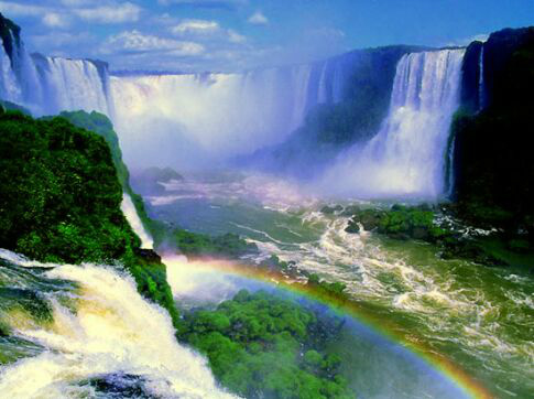 Estrada atravessando o Parque Nacional do Iguaçu vira batalha jurídica