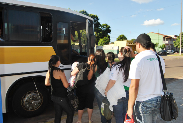 Diretoria da Associação dos Universitários de Amambai/Dourados é destituída Acadêmicos da Aunad elegeram uma nova diretoria em assembleia geral realizada no último domingo (9) na ACIA. Foto: Moreira Produções.
