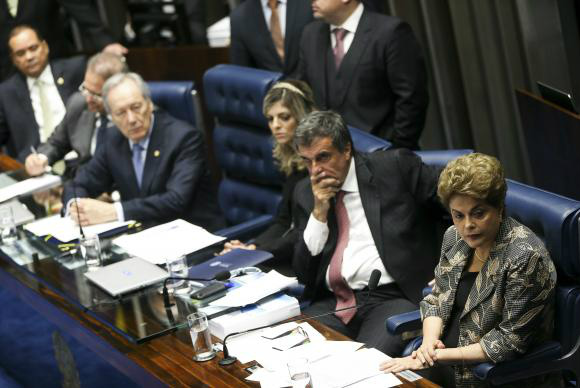 Começa quinto dia de julgamento de Dilma Rousseff; votação final será amanhã Brasília - Ontem a presidenta afastada Dilma Rousseff respondeu a perguntas de 48 senadores, em sessão que durou 14 horas Marcelo Camargo/Agência Brasil