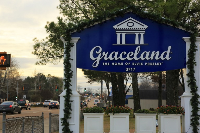 Dia Mundial do Rock: um tour pelas cidades que todo fã deveria conhecer Graceland foi a casa de Elvis Presley Foto: Getty Images
