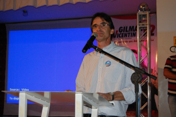 Ex-prefeito de Amambai é denunciado por vereador Ex-prefeito de Amambai, Dirceu Lanzarini, está sendo acusado de não ter aplicado o percentual constitucional (25%) para a área da educação