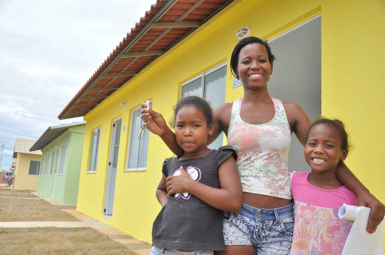 FGTS reforça crédito da casa própria com mais R$ 21,7 bi FGTS reforça crédito da casa própria com mais R$ 21,7 bi