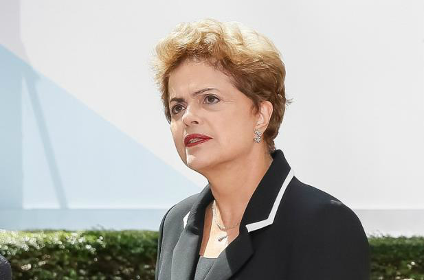 Dilma se reúne com ministros para avaliar manifestações Dilma se reúne com ministros para avaliar manifestações