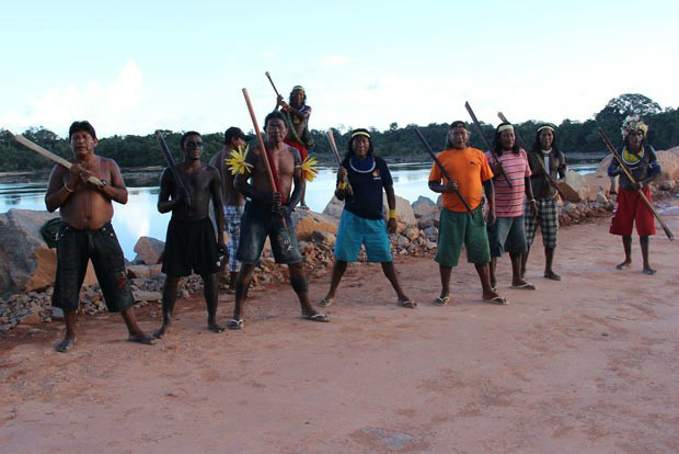Depois de 20 dias, índios deixam canteiro de obras de Belo Monte
