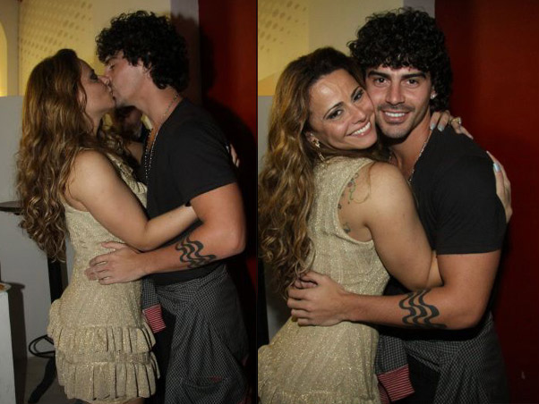 Vivi enche de beijos o namorado, o jogador Radamés