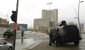 Sobe para nove o número de mortos em ataque a hotel na Líbia