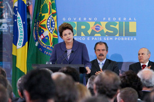 Plano Brasil Maior é bem-vindo, mas insuficiente Plano Brasil Maior é bem-vindo, mas insuficiente