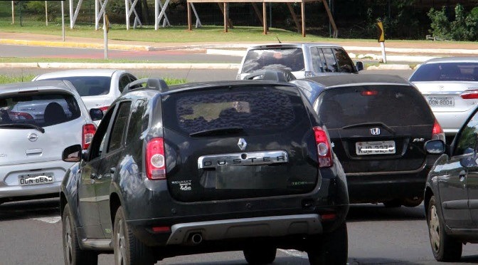 Julho é mês de licenciar veículos com placas finais 5 e 6 Julho é mês de licenciar veículos com placas finais 5 e 6