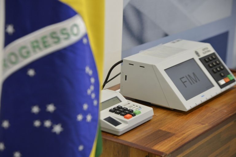 Primeiro turno ocorrerá em 15 de novembro; segundo, em 29 de novembro. Datas foram definidas em emenda constitucional / Foto: EBC/ABr
