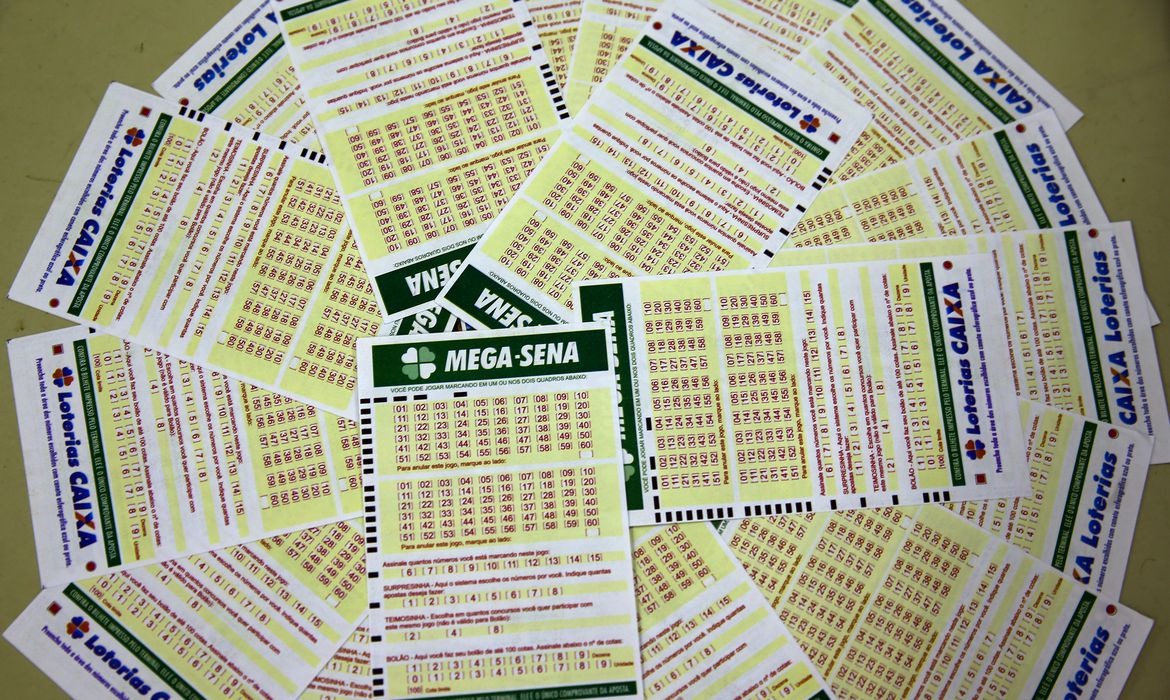 Mega-Sena sorteia nesta quarta-feira prêmio acumulado de R$ 65 milhões Foto: Agência Brasil