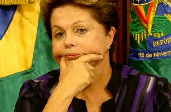Dilma ouve base e oposição sobre reforma política Dilma ouve base e oposição sobre reforma política