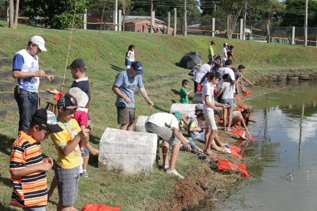 12° edição da Feira do Peixe Vivo acontece na Semana Santa em Amambai Torneio de pesca atrai crianças, adolescentes e toda a família para tarde de lazer e recreação no Parque da Cidade, no dia 2 / Foto: Assessoria