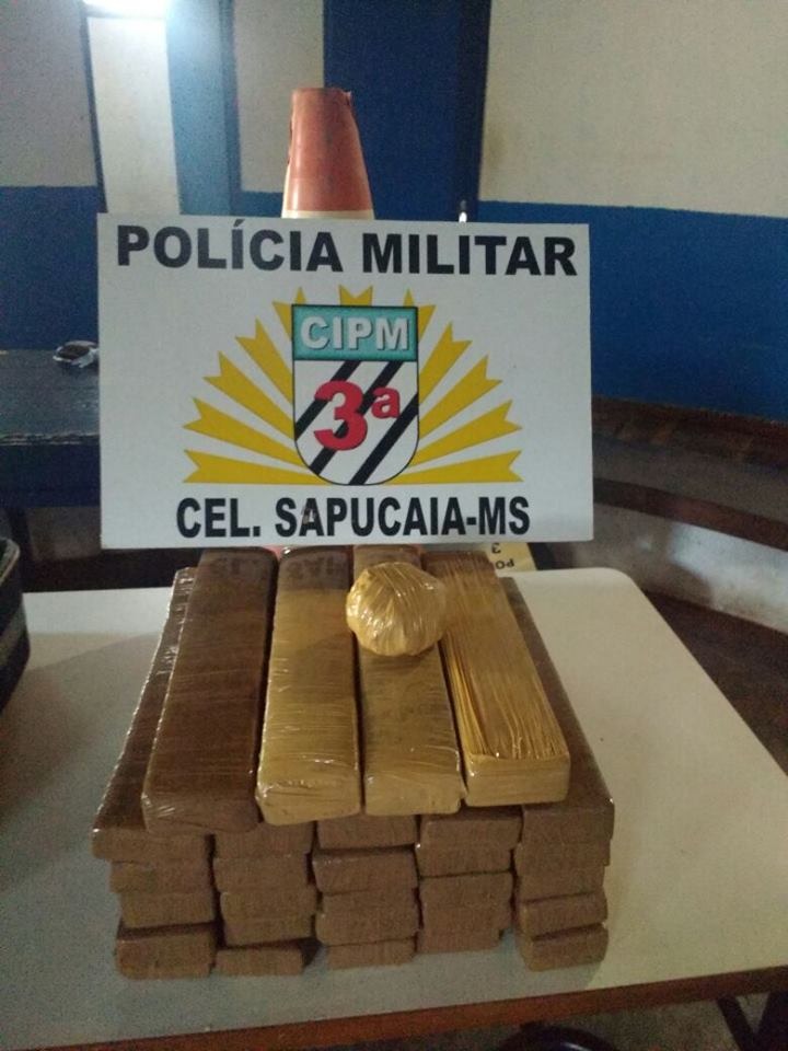Cel. Sapucaia: PM prende 44 Kg de droga em ônibus