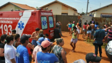 Homem mata esposa, se suicida e deixa quatro órfãos Crime ocorreu no início dessa tarde no bairro Jardim dos Ipês. (Foto: Fátima News)