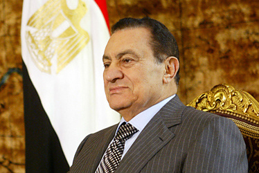 Julgamento de Mubarak é interrompido e será retomado no dia 15