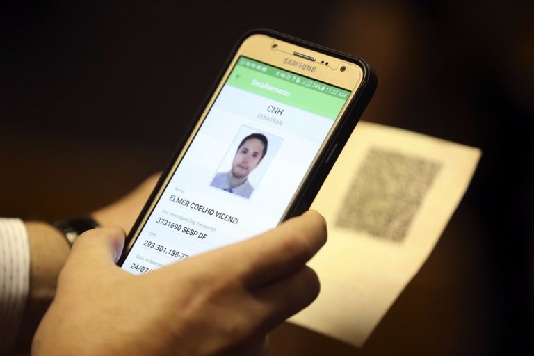 CNH digital, prontuário eletrônico e eSocial são algumas das ações da estratégia de transformação digital 
