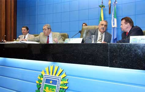 Mesa Diretora da Assembleia Legislativa: entidades querem saber o que é feito com dinheiro da Casa