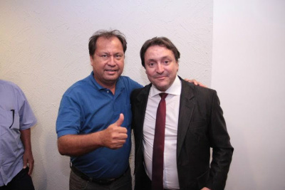 PTN lança o empresário Edilso Vieira como pré-candidato a prefeito de Amambai E/D- Edilso Vieira com o presidente regional do PTN, Cláudio SertãoFoto: Assessoria