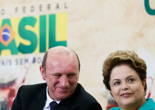 Numa tentativa de reaproximação com o agronegócio, presidente apresentou hoje, ao lado do ministro da Agricultura, Neri Geller, o Plano Safra 2014/15, que terá R$ 156,1 bilhões para o setor