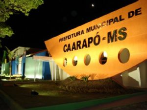 Fachada da prefeitura de Caarapó