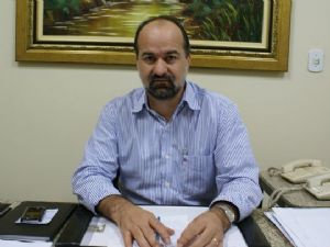 Após exoneração, prefeito pede paciência à população quanto aos serviços Mateus Palma de Farias