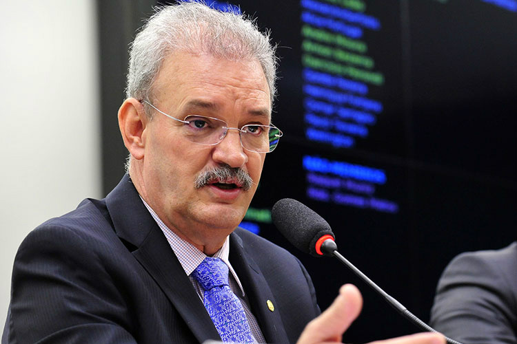 Comissão da Câmara aprova plano de evacuação em situações de risco para escolas Deputado Geraldo Resende demonstra preocupação com segurança de estudantes de todo o país. / Foto: Reprodução