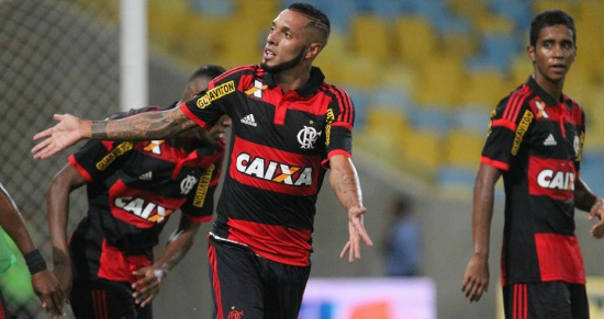 Paulinho marca em retorno e Flamengo vira sobre o Volta Redonda Paulinho empatou a partida para o Flamengo