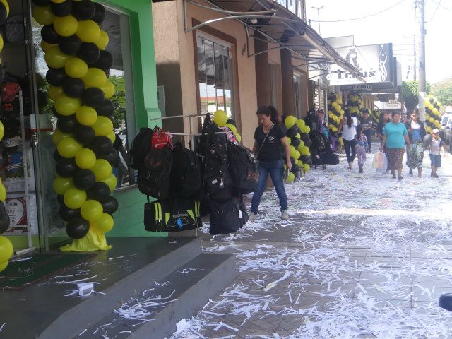 Durante os dois dias, uma série de facilidades são oferecidas pelas lojas participantes aos clientes / Foto: Moreira Produções