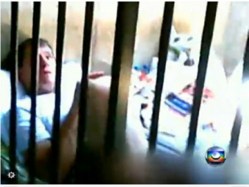 Enquanto espera decisão sobre habeas corpus, Ari Artuzi continua preso em uma das celas do presídio federal em Campo Grande. 