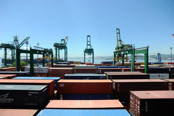 Acordo prevê que apenas navios com bandeiras brasileira e chilena podem fazer transporte de carga entre os países Tânia Rêgo/Agência Brasil