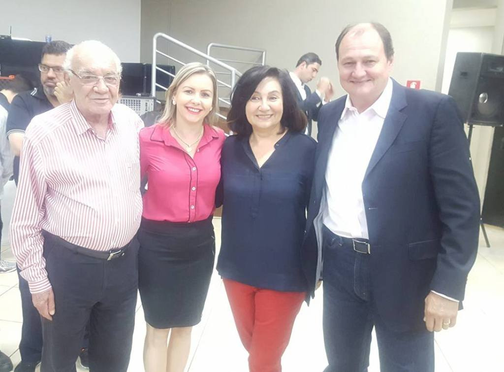 A vereadora Janete Córdoba com a prefeita de Dourados Délia Razuk e o secretário de Estado Marcelo Miglioli durante a audiência em Dourados. (Fotos: Divulgação)