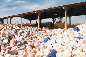 Mais de 200 mil toneladas de embalagens de agrotóxicos foram recolhidas do campo