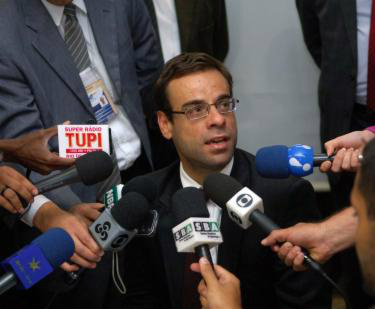 País gerou 1,3 milhão empregos com carteira assinada em 2012 Brizola Neto anunciou os números do emprego em 2012
